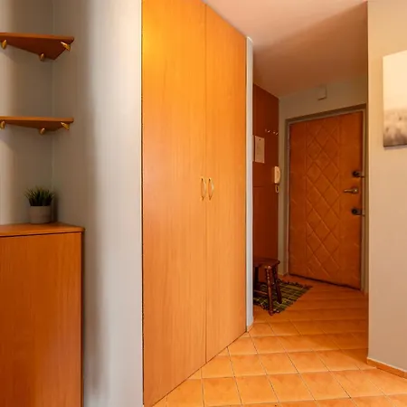 Student District In The Heart Of Lodz&free Parking Apartment