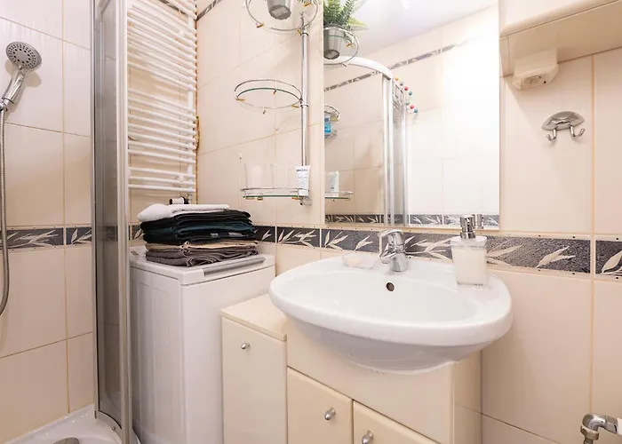 Student District In The Heart Of Lodz&free Parking * 罗兹